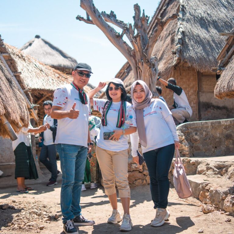 PROMO WISATA 4 HARI 3 MALAM LOMBOK | Cahaya Wisata